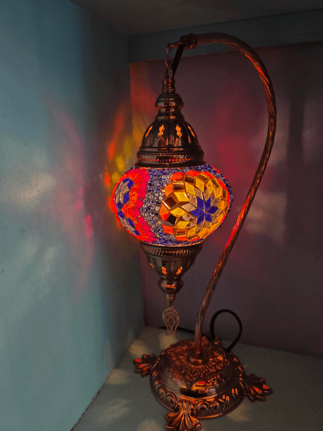 Medium Mosaic Swanneck Table Lamp