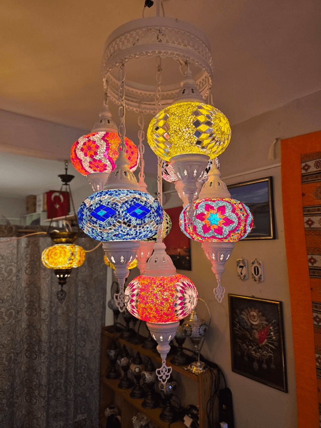 Mosaic Sultan Chandeliers in Large 7 Shades