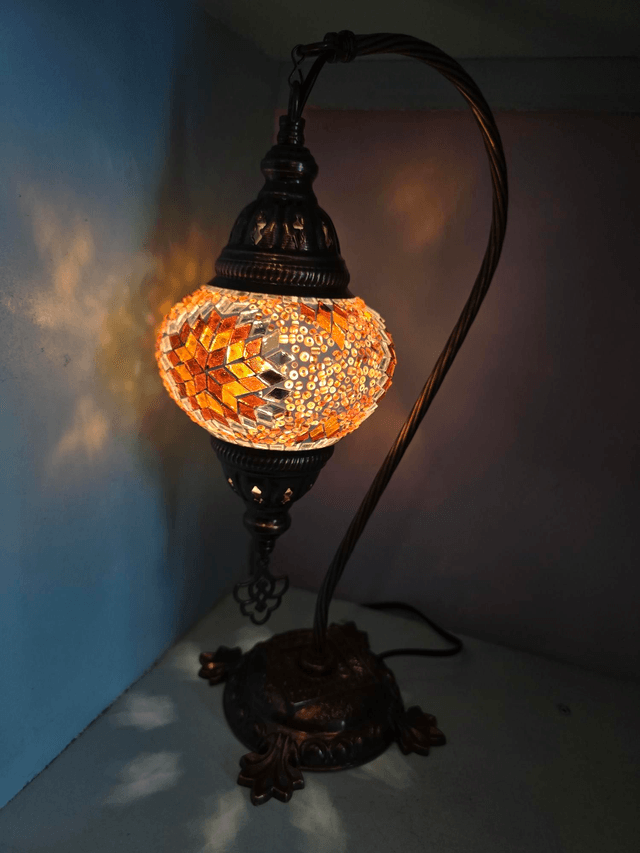 Medium Mosaic Swanneck Table Lamp