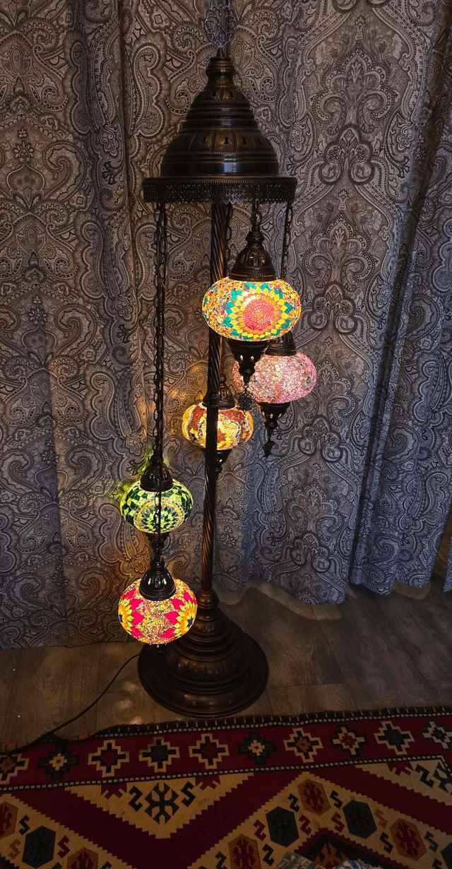 Mosaic Floor Lamp in Large 5 shades